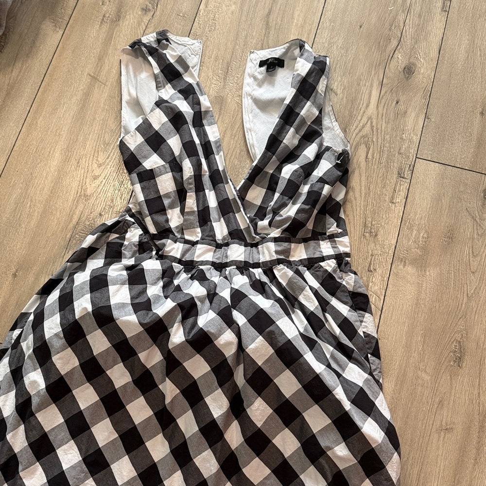 J. Crew Sleeveless Faux Wrap Gingham Cotton Poplin Midi Dress Size 2 Black White - Picture 2 of 5